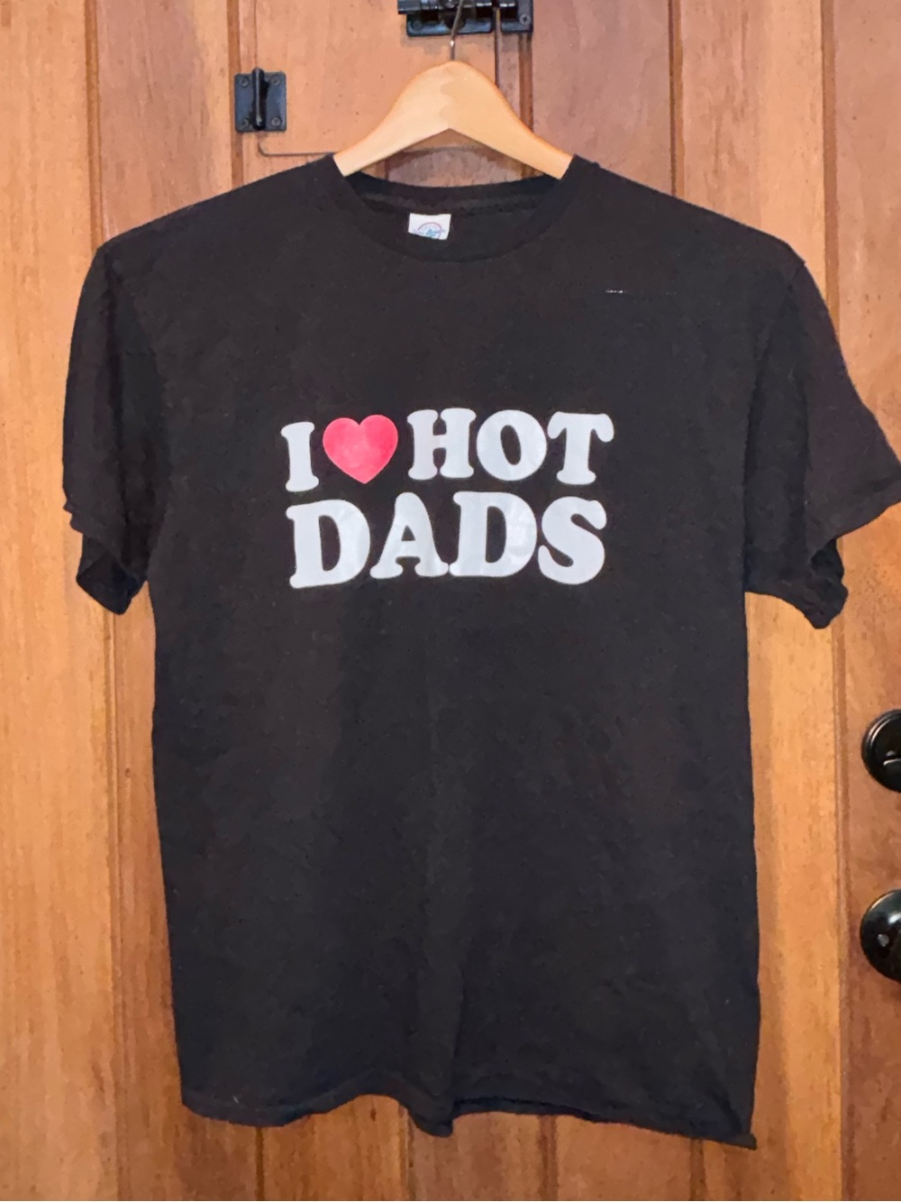 Black Graphic Tee - I Heart Hot Dads